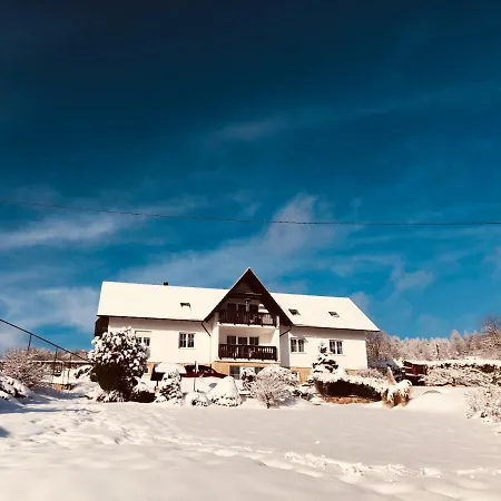 Rasovka - Bily Dum Homestay *